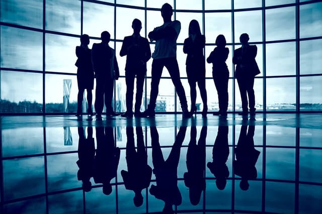 The team at Early Bird Properties: Experts dedicated to your success.